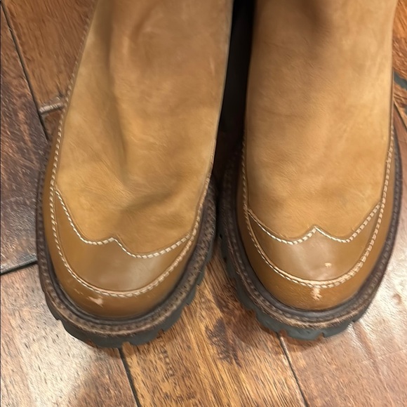 Hunter Tan and Cream Boots sz 8 - Picture 2 of 14